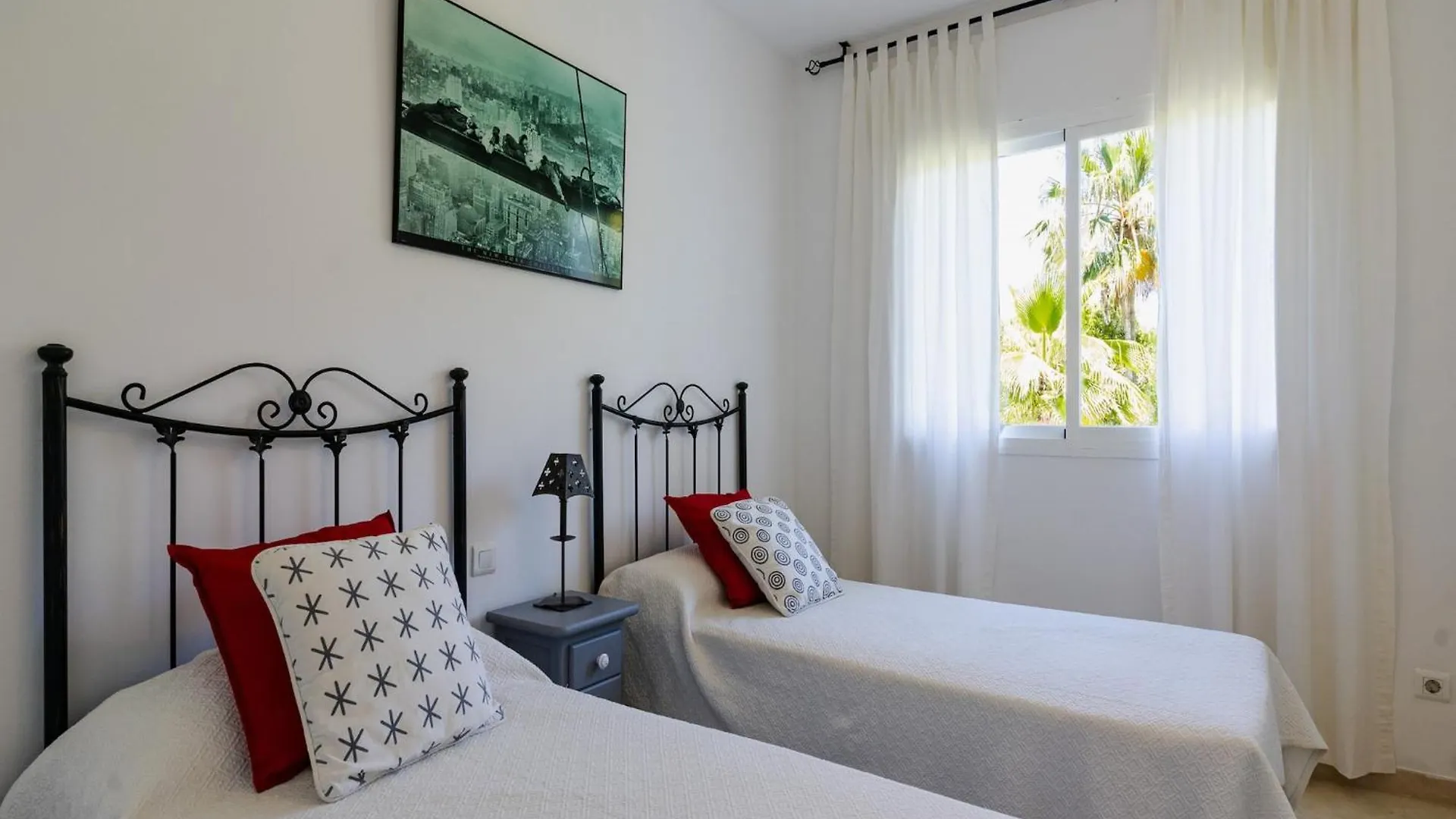 Pretty Apartment With Balcony Marbella