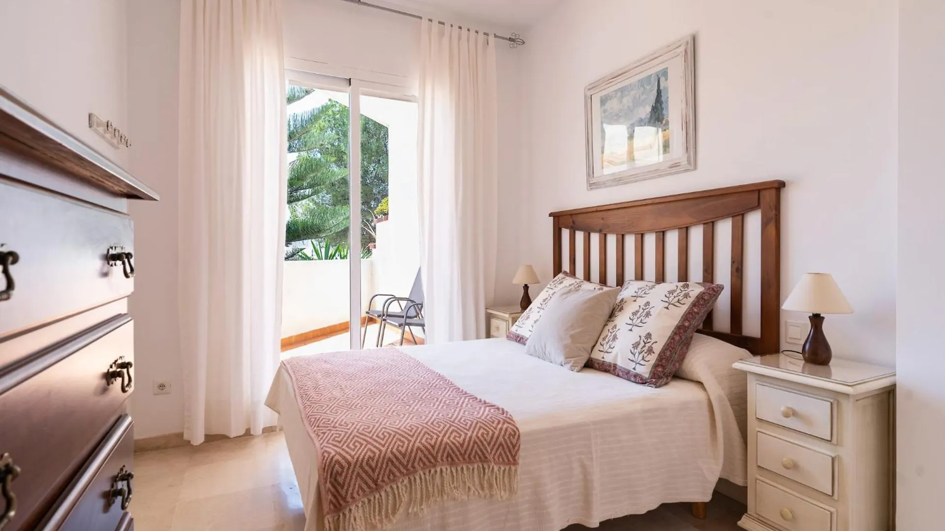 Pretty Apartment With Balcony Marbella