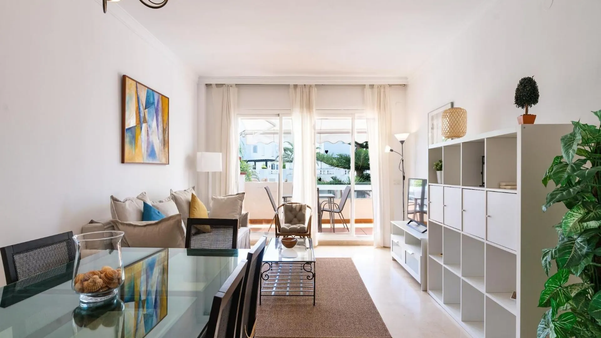 Pretty Apartment With Balcony Marbella
